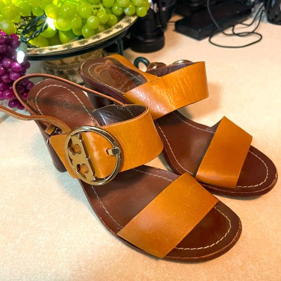 Tory Burch Thames Sandals - Picture 6 of 9